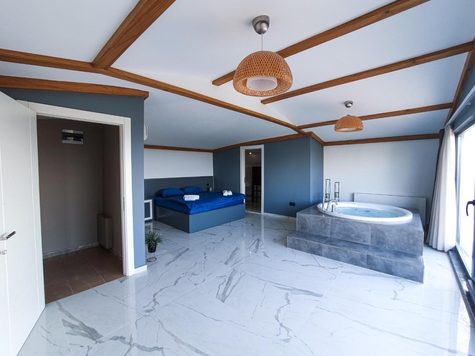 Royal Blue Istanbul - Luxury Villas Esterno foto